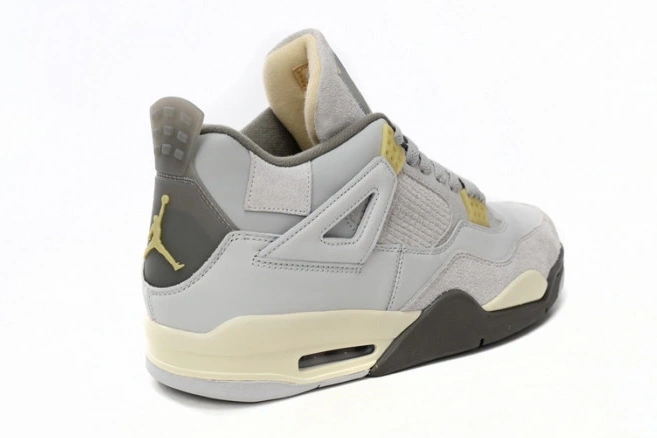 Cheap MAX SE Craft Jordan Retro 4 Photon Dust DV3742-021 0726
